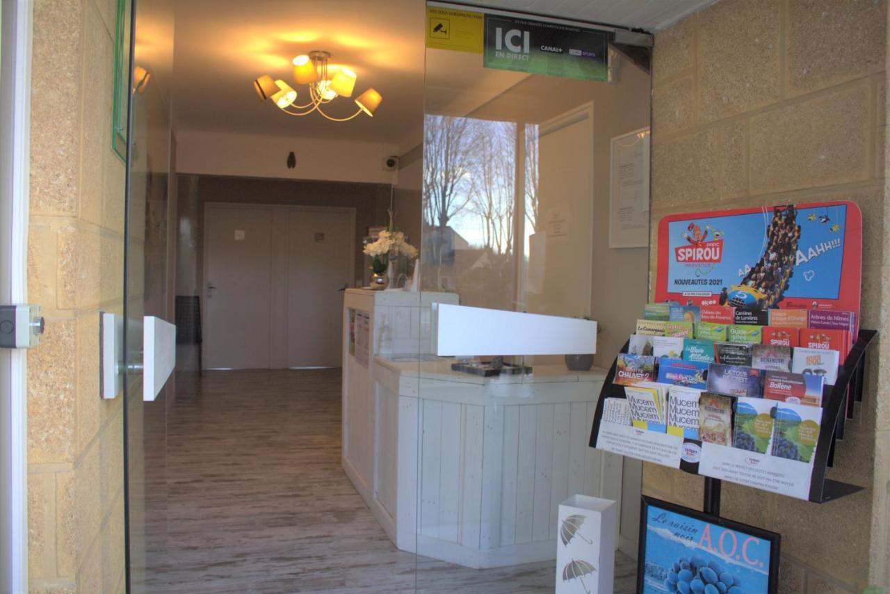 Logis Hotel Le Clement V Roquemaure  Exterior photo